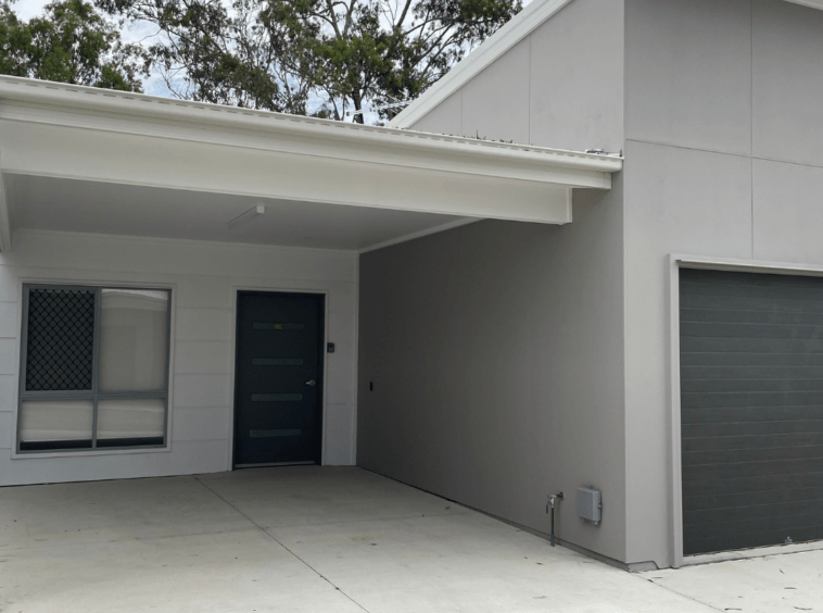 Parkside Mews, Loganlea - Front